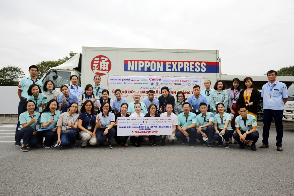 Canon Việt Nam: Chung tay ủng hộ người dân vùng lũ tỉnh Quảng Trị, Quảng Ngãi