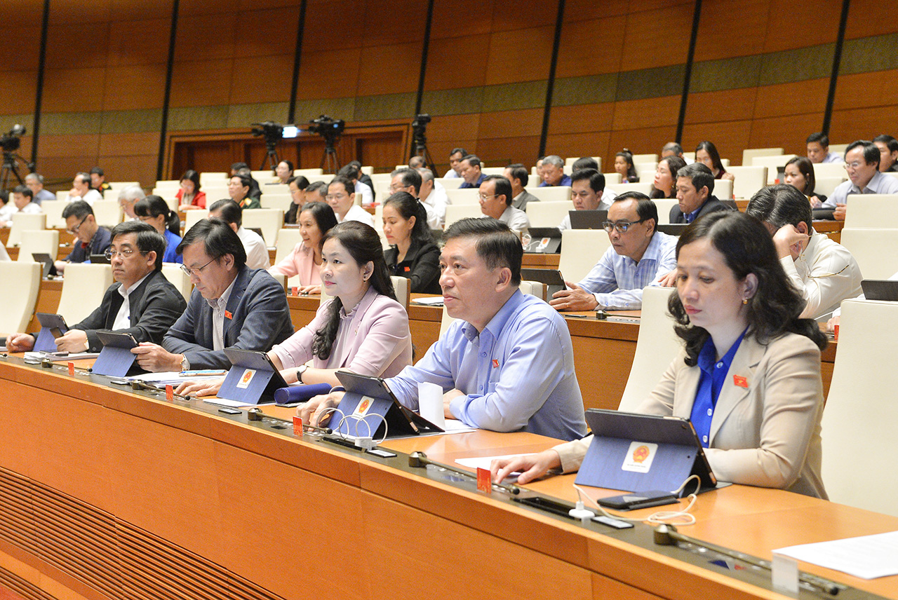 Người dân được tiếp tục sử dụng sổ hộ khẩu đến hết năm 2022