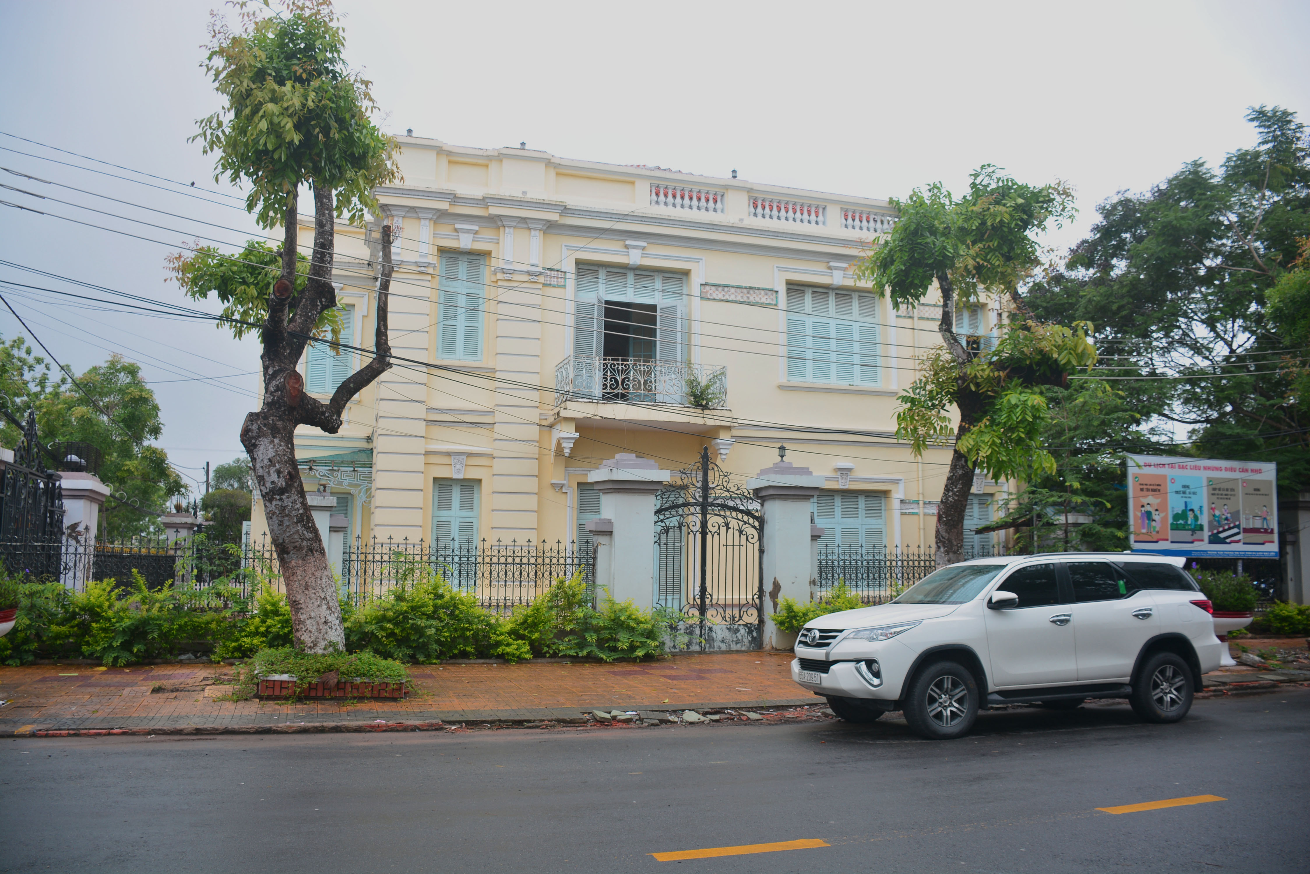 Thăm nhà Công tử Bạc Liêu