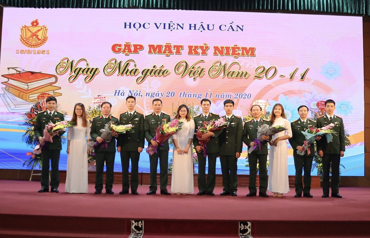 Các đơn vị tổ chức gặp mặt kỷ niệm Ngày Nhà giáo Việt Nam