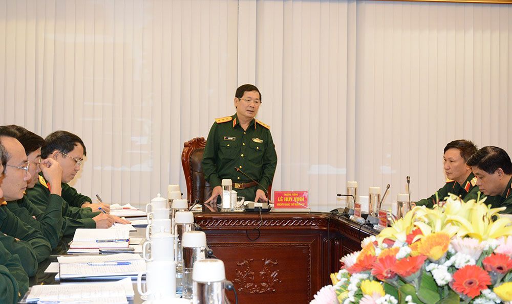 Thượng tướng Lê Huy Vịnh làm việc với Tổng cục Công nghiệp Quốc phòng