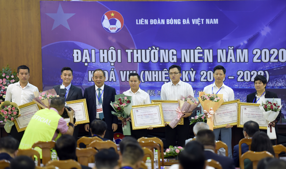 Ông Lê Văn Thành trúng cử Phó chủ tịch Tài chính VFF