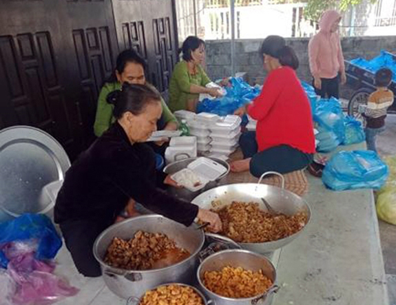 Những “nữ hiệp sĩ” vùng rốn lũ Quảng Bình