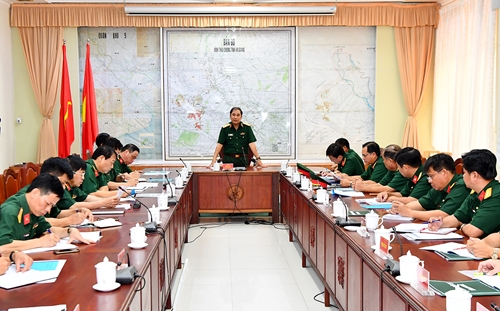 Đoàn công tác Bộ Tổng tham mưu làm việc với Bộ Chỉ huy quân sự tỉnh An Giang
