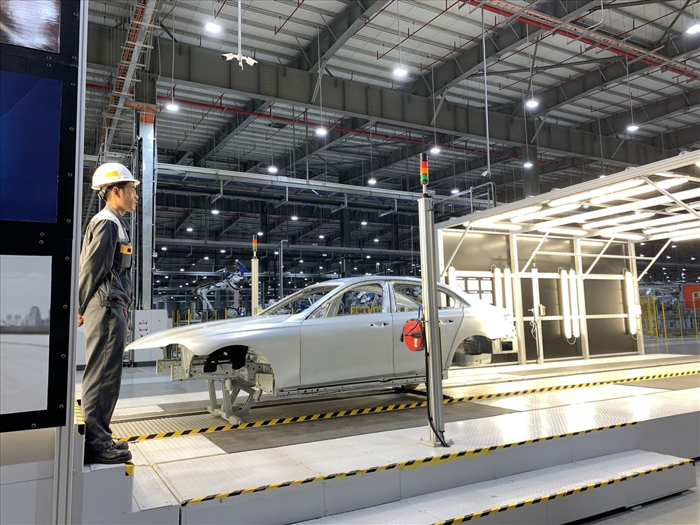 Tại sao hết năm 2020 sẽ không giảm 50% lệ phí trước bạ ô tô sản xuất lắp ráp trong nước?