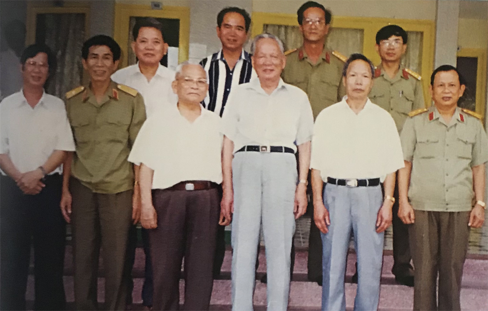 Đại tướng Lê Đức Anh với sự nghiệp xây dựng Quân đội nhân dân cách mạng, chính quy, tinh nhuệ, từng bước hiện đại