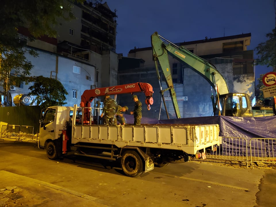 Hà Nội: Quả bom tại phố Cửa Bắc đã được chuyển đi hủy nổ an toàn