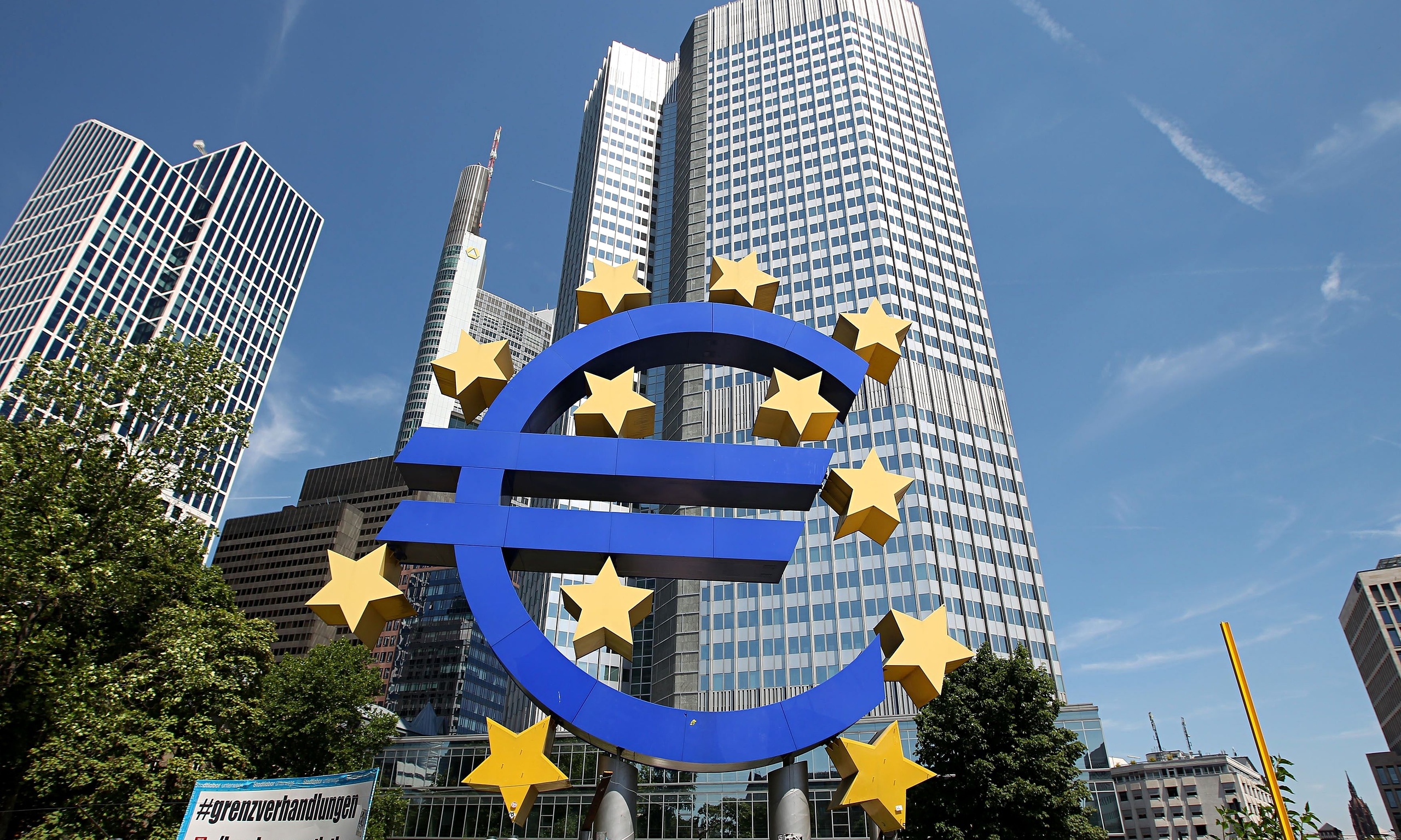 Eurozone nỗ lực hỗ trợ tài chính hậu Covid-19