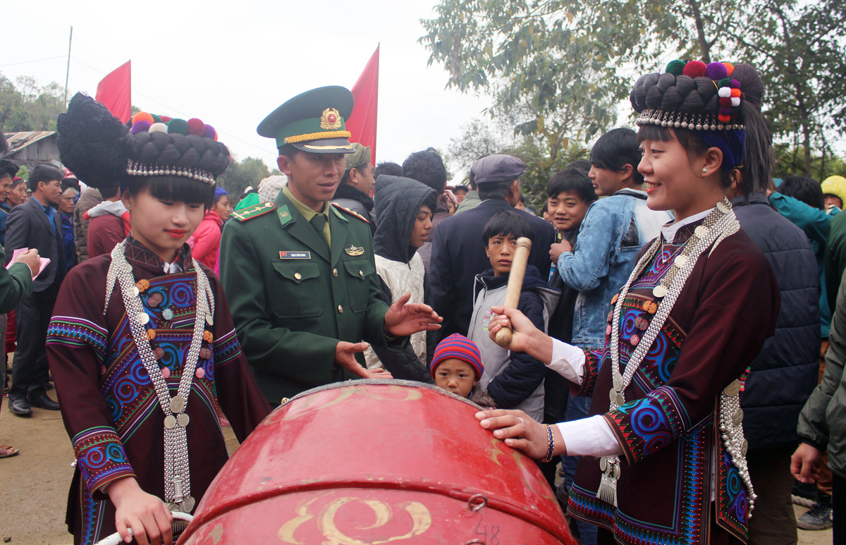 Phát triển toàn diện, bền vững vùng dân tộc thiểu số và miền núi 