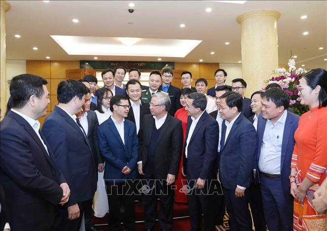 Phát huy nhiệt huyết, trách nhiệm, hết lòng chăm sóc và cứu chữa bệnh nhân