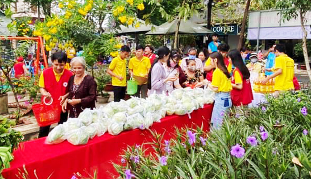 Lan tỏa yêu thương
