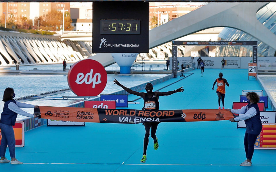 Phá vỡ giới hạn