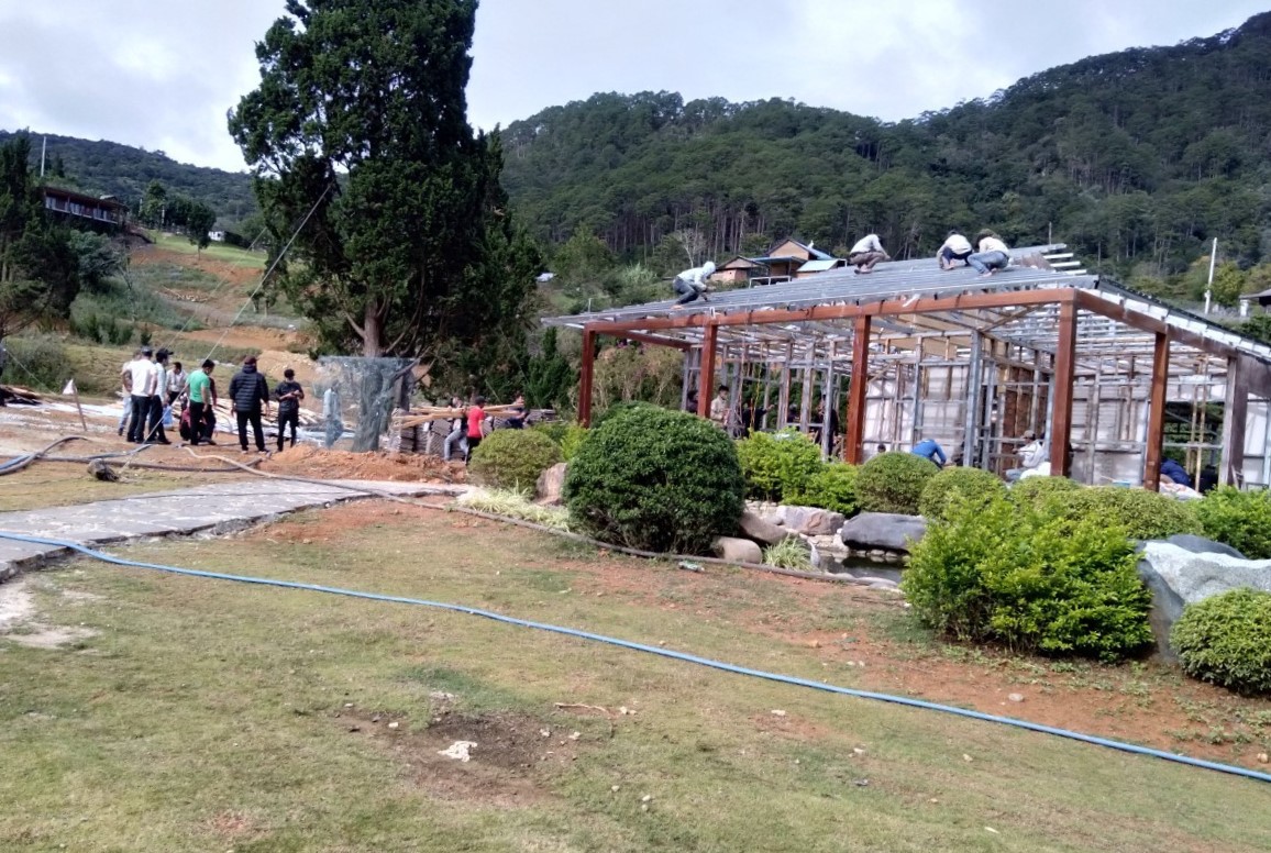 Cưỡng chế các công trình trái phép trên đất rừng tại núi Voi, Lâm Đồng