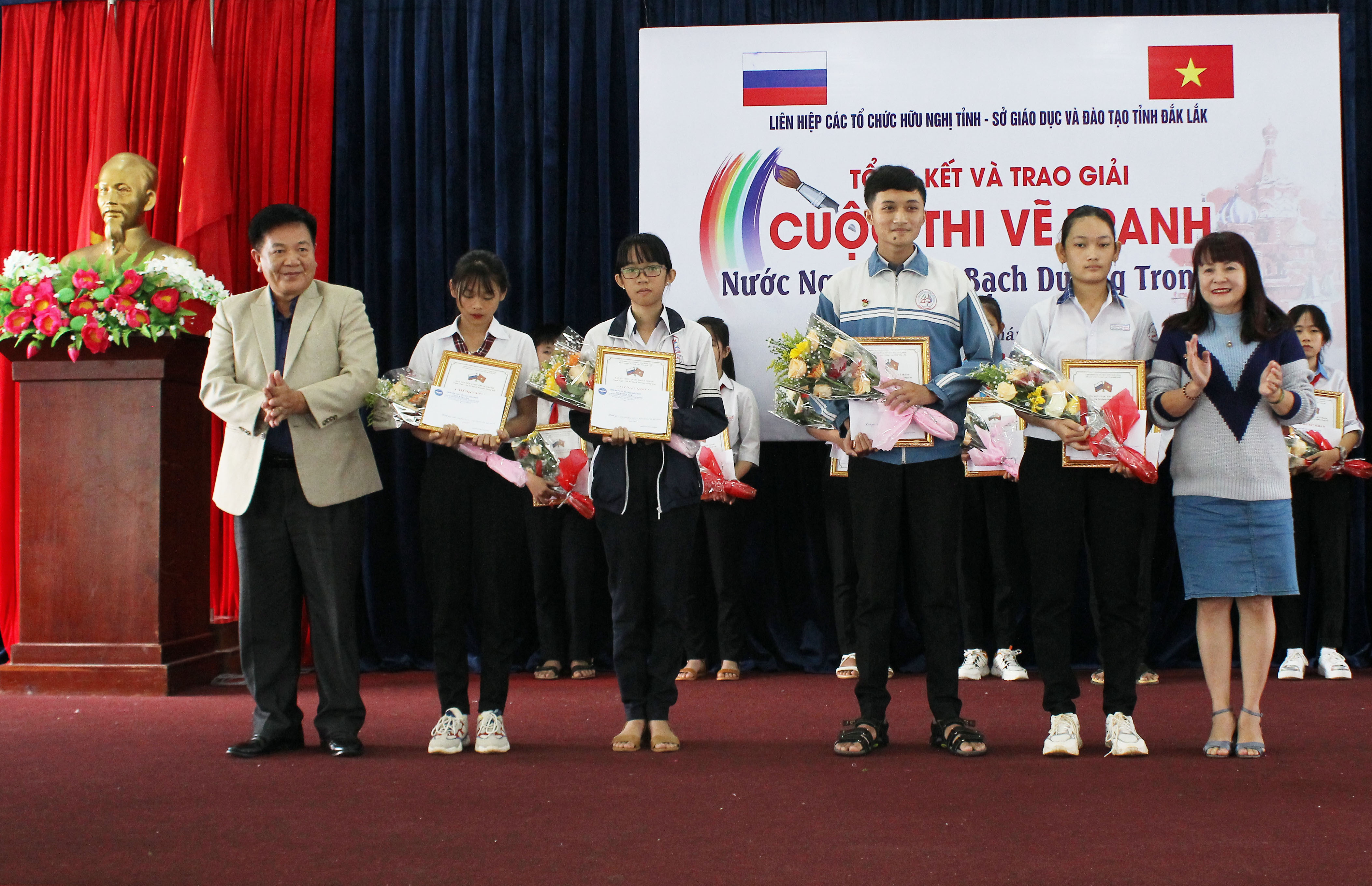 Tổng kết và trao giải Cuộc thi vẽ tranh “Nước Nga - xứ sở Bạch Dương trong em”