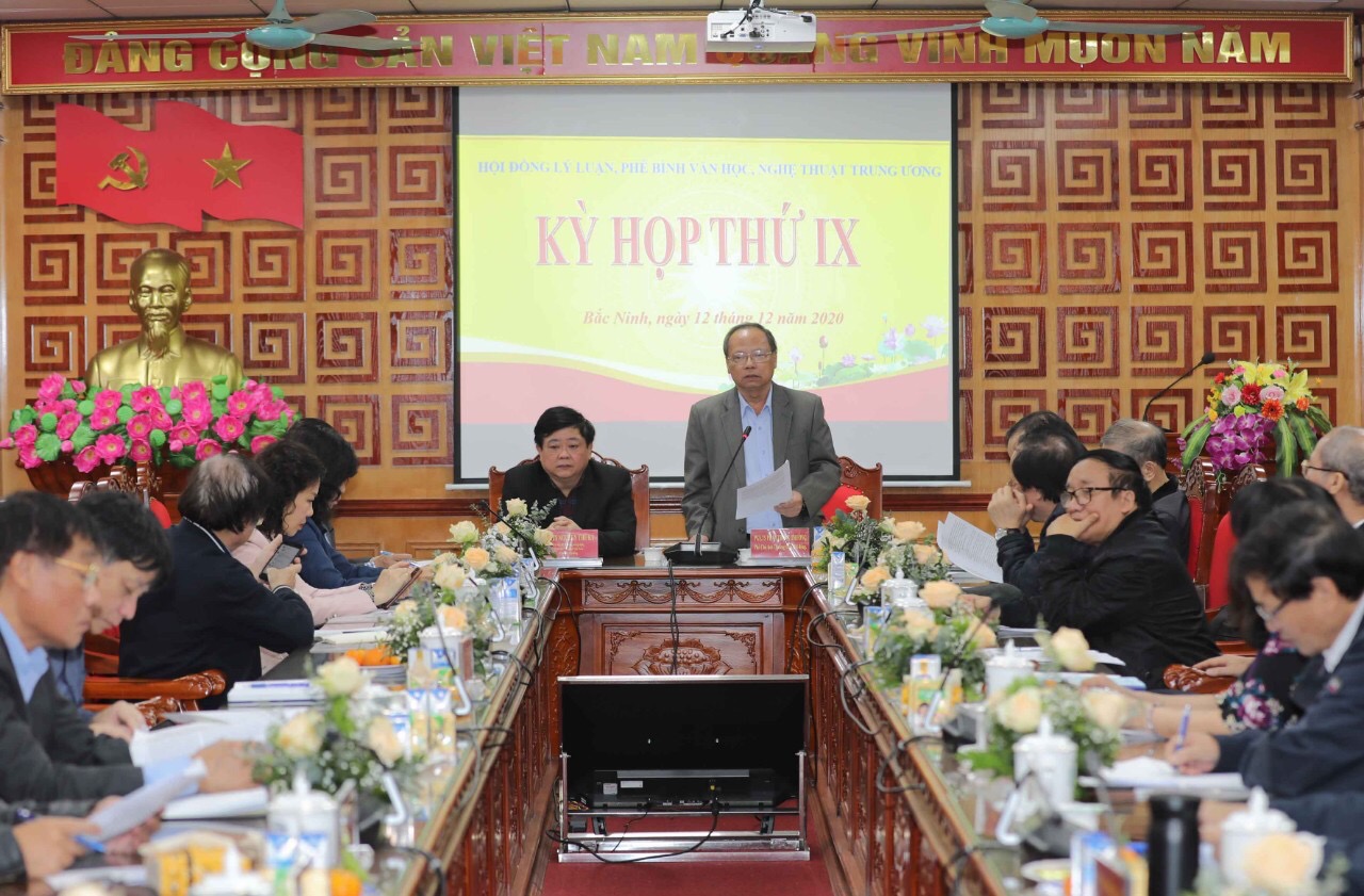 Kỳ họp thứ IX Hội đồng Lý luận phê bình Văn học nghệ thuật Trung ương