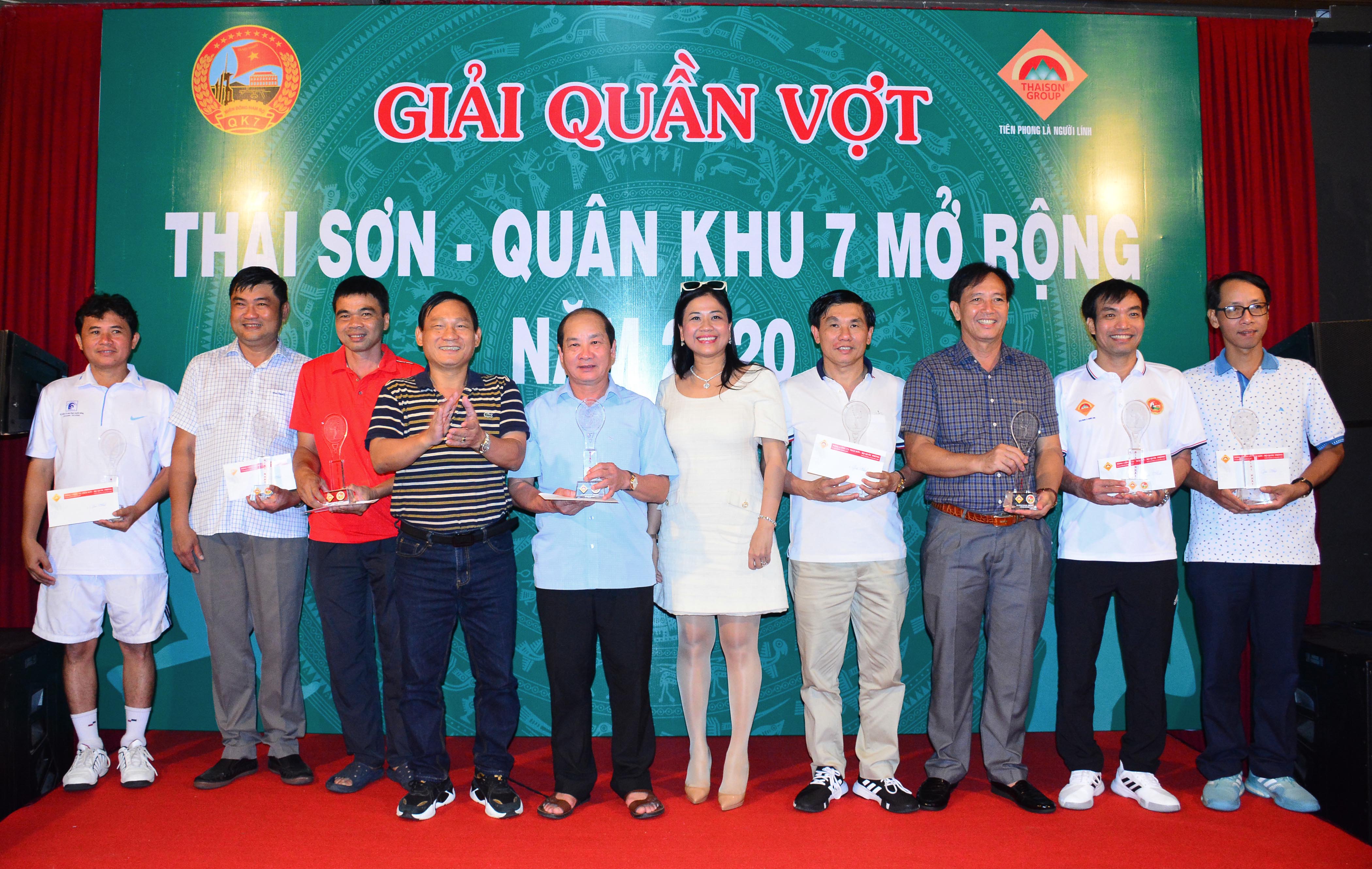 Sôi nổi Giải Quần vợt Thái Sơn - Quân khu 7 mở rộng năm 2020