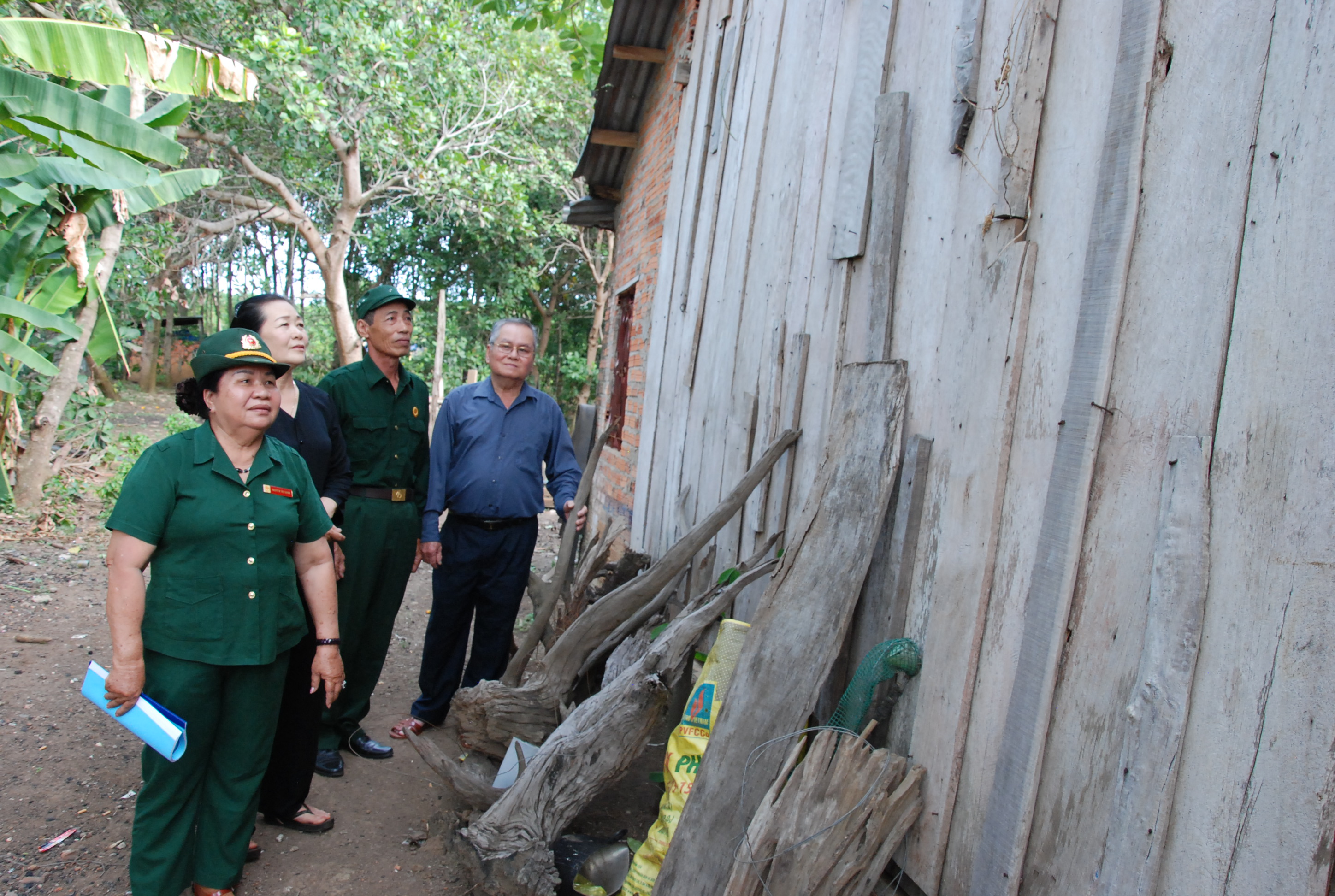 Tận tâm làm việc nghĩa