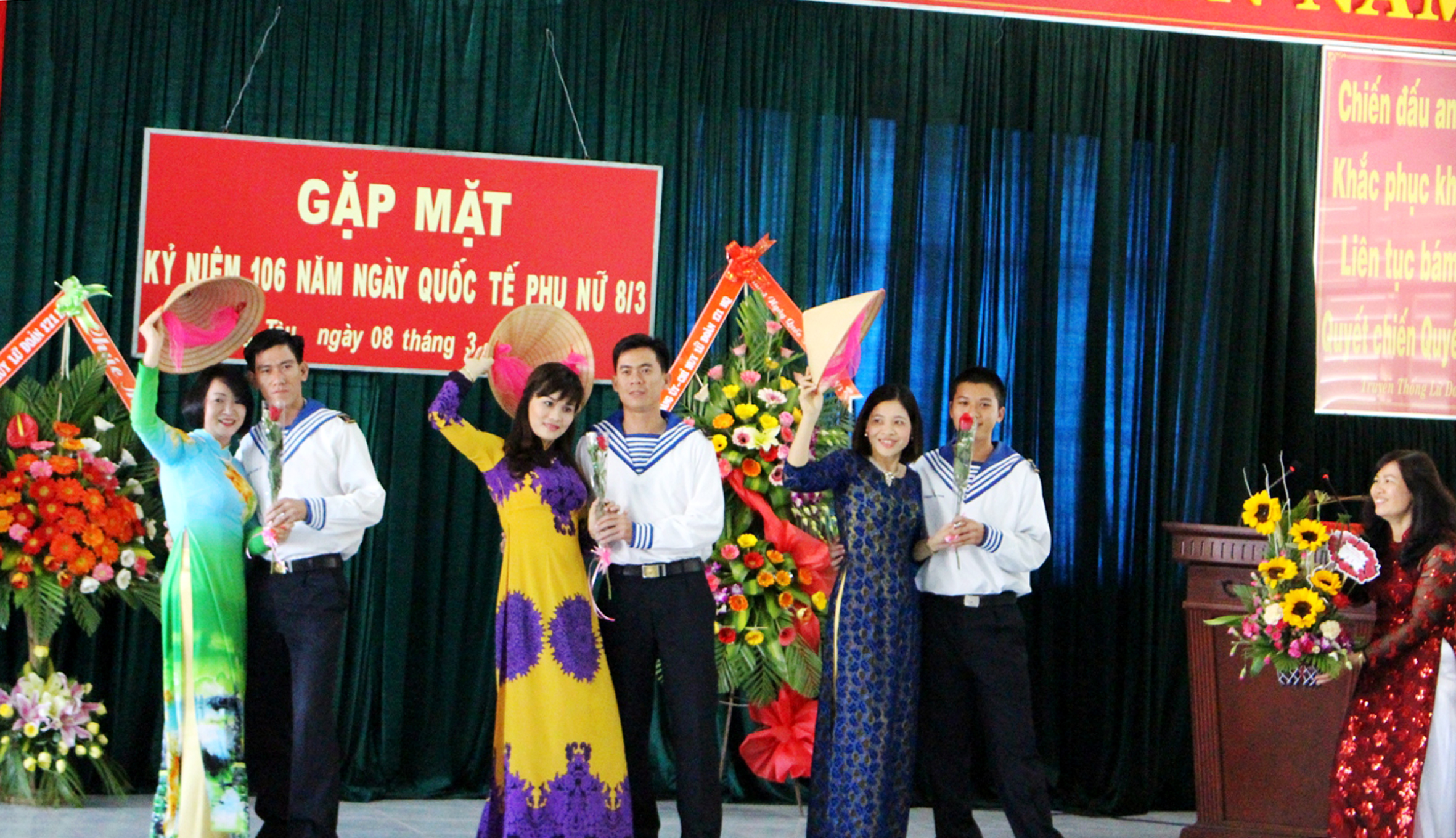 Nhờ văn nghệ nên duyên chồng vợ