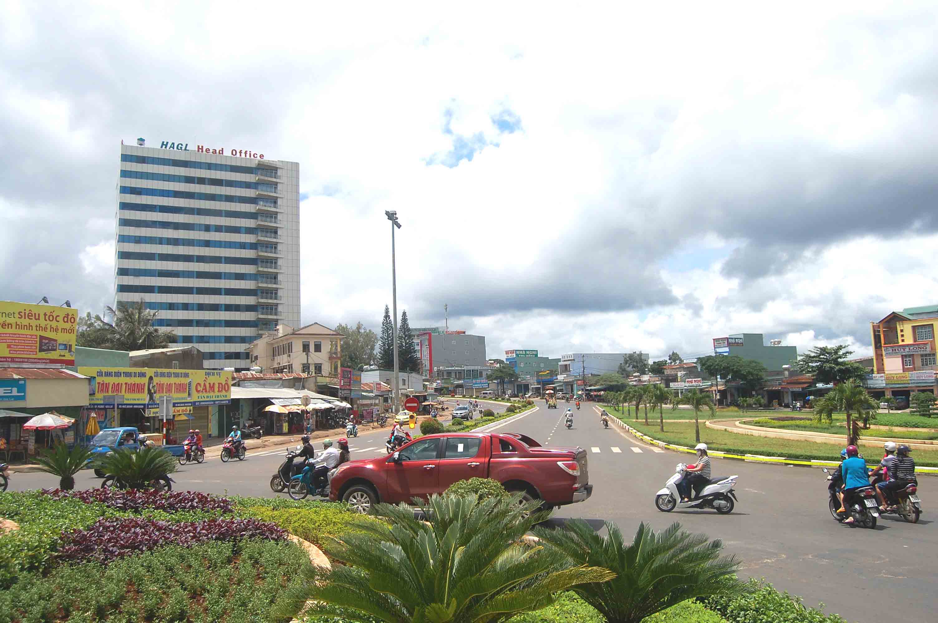 Bài 5: Mạng xã hội, “điểm nóng” và cái giá hòa bình, độc lập (Tiếp theo và hết)