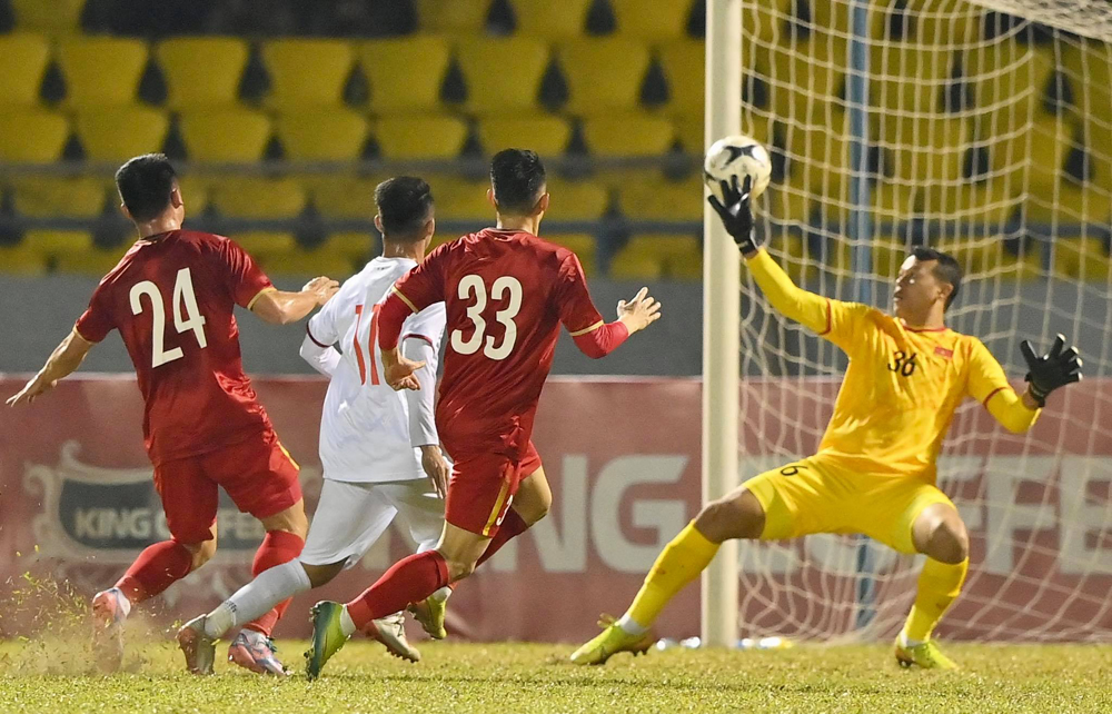 Đội tuyển Việt Nam thắng kịch tính U.22 Việt Nam