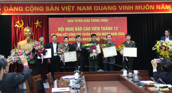 Ban Tuyên giáo Trung ương tổ chức Hội nghị báo cáo viên tháng 12
