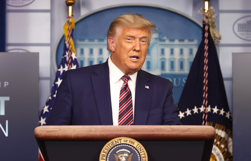 Tổng thống Mỹ phủ quyết dự luật chi tiêu quốc phòng