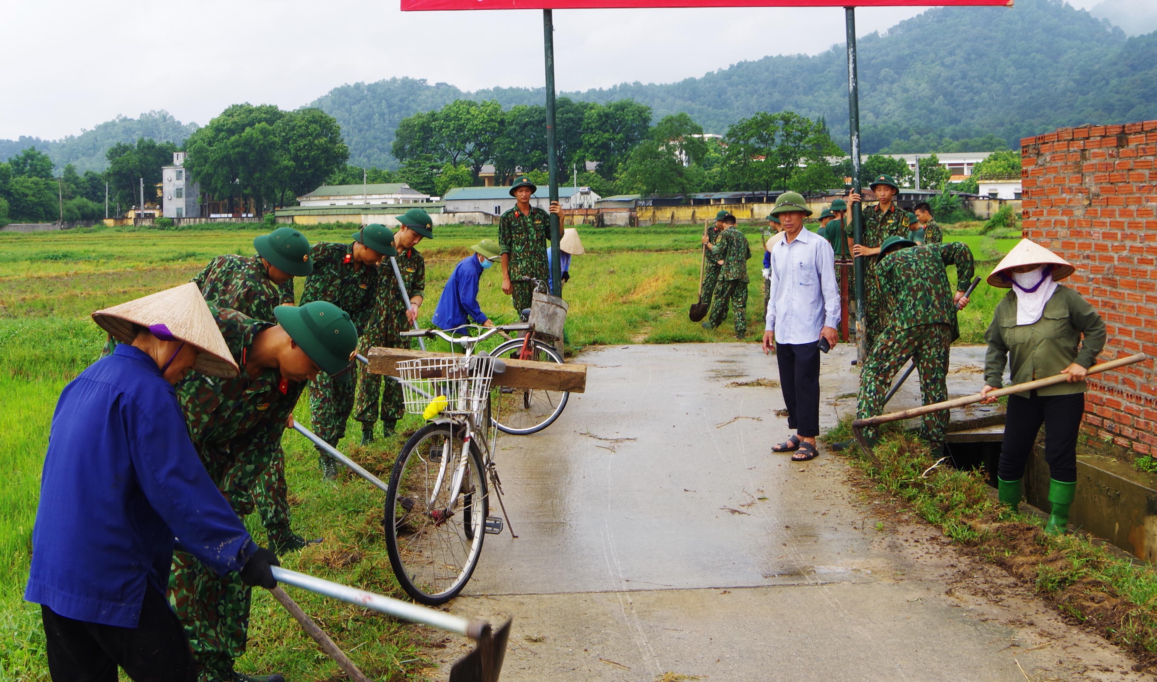 Chuyện chữa cháy rừng và chủ trương làm dân vận