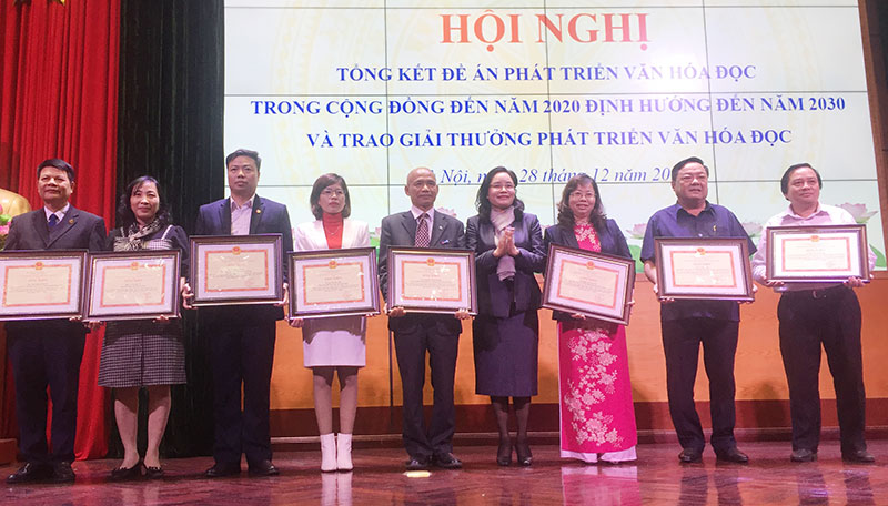 Trao Giải thưởng phát triển văn hóa đọc năm 2020