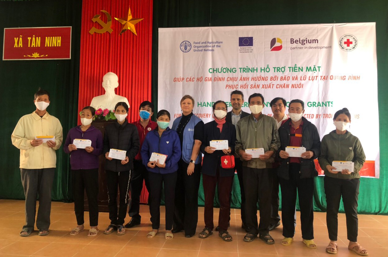 Bỉ hỗ trợ các hộ gia đình nông dân bị ảnh hưởng bởi bão lụt 