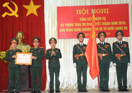 Điện ảnh Quân đội nhân dân đón nhận Huân chương Bảo vệ Tổ quốc hạng Ba