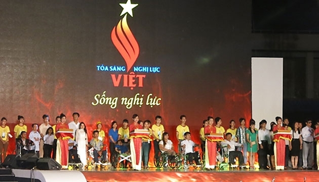 TRUYỀN CẢM HỨNG SỐNG ĐẸP