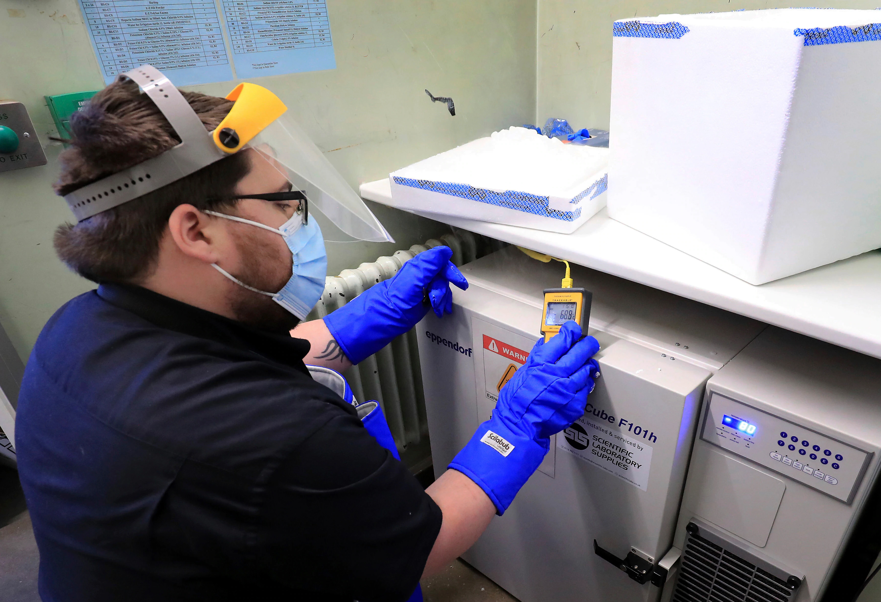 Vaccine ngừa Covid-19 liệu có được phân phối công bằng?