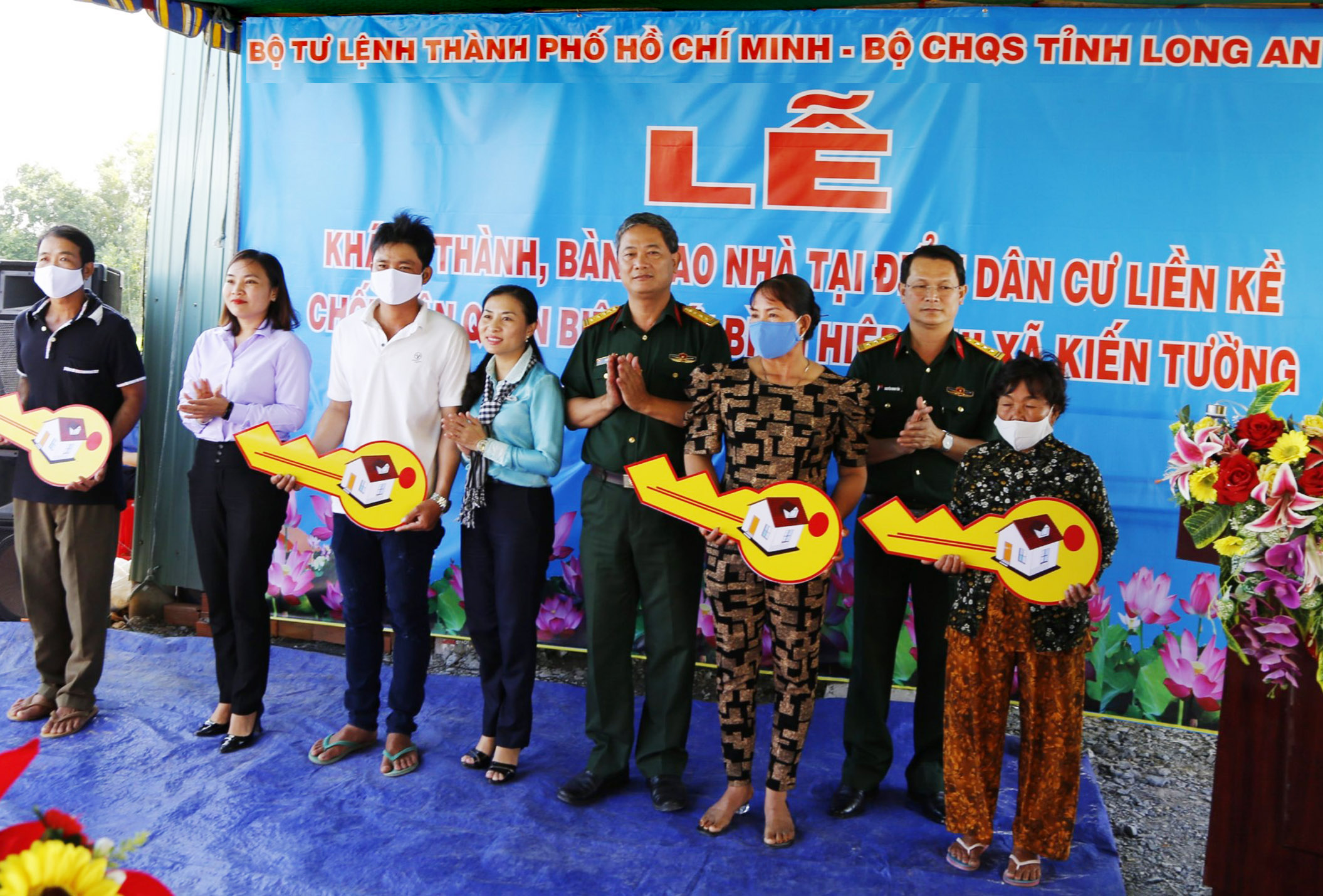 Những mái ấm nghĩa tình nơi biên giới