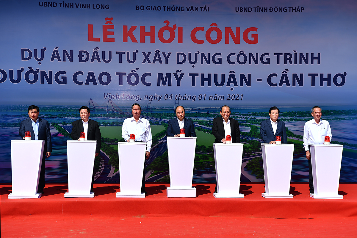 Thủ tướng Nguyễn Xuân Phúc phát lệnh khởi công Dự án đầu tư xây dựng công trình đường cao tốc Mỹ Thuận - Cần Thơ