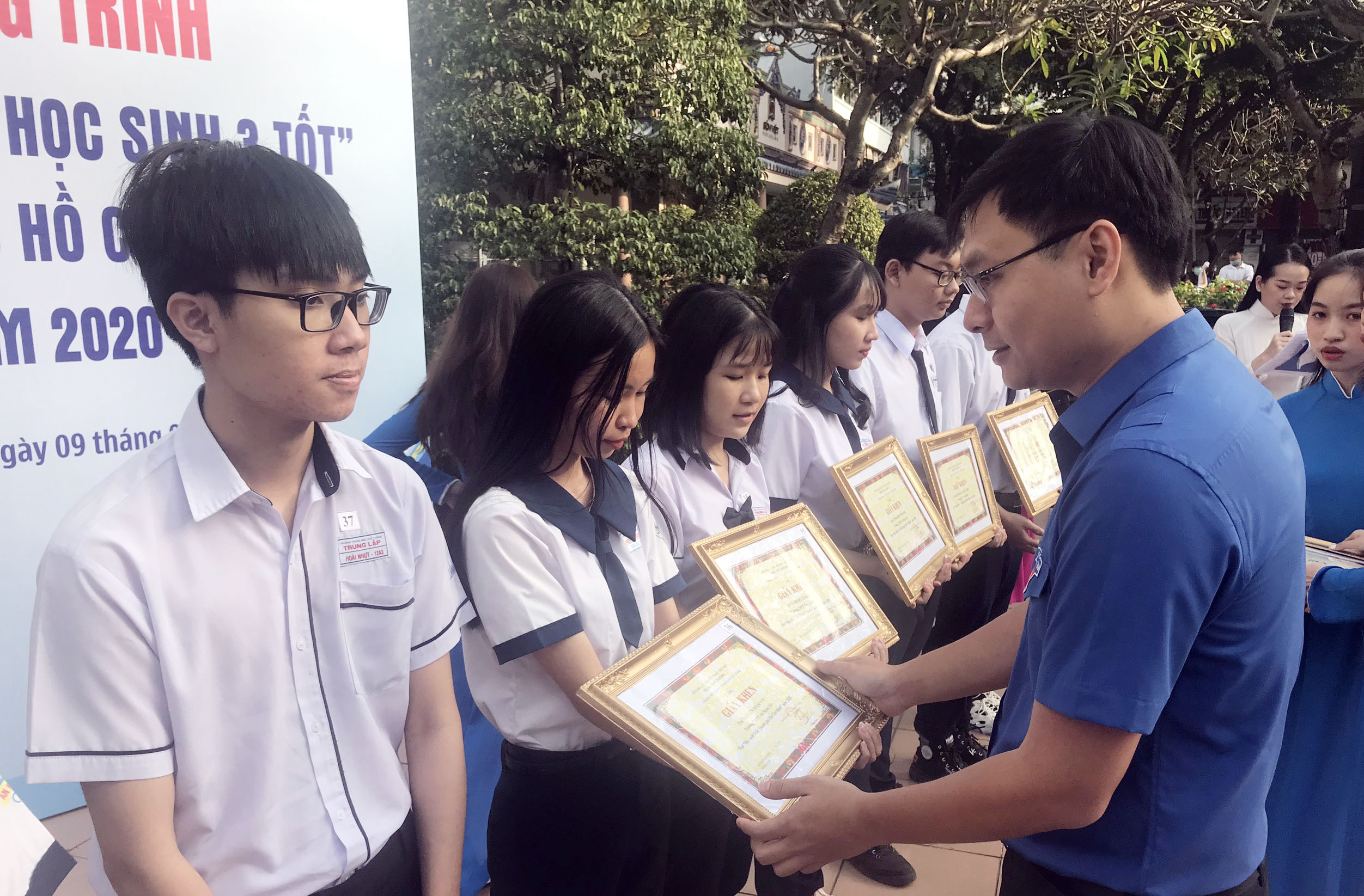 Tuyên dương 58 gương “Học sinh 3 tốt” năm 2020