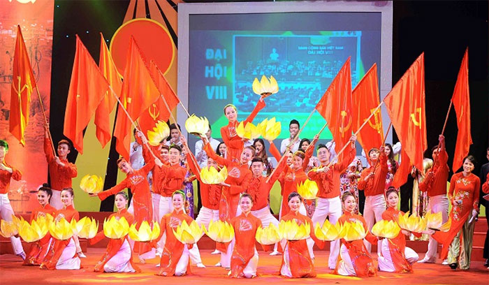 Phê duyệt kịch bản chương trình nghệ thuật chào mừng Đại hội đại biểu toàn quốc lần thứ XIII của Đảng