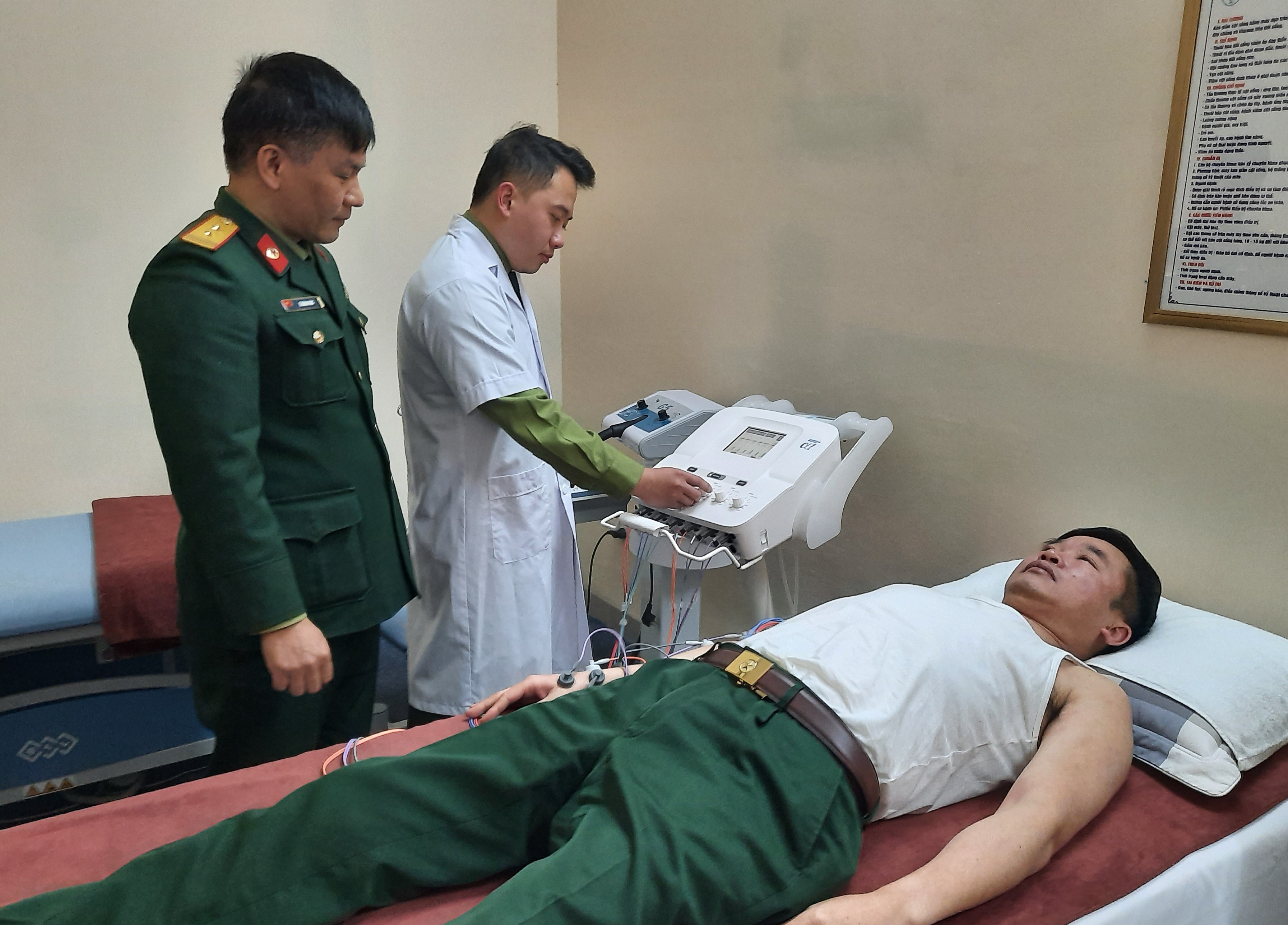 Nỗ lực nâng cao chất lượng công tác chăm sóc, bảo vệ sức khỏe bộ đội