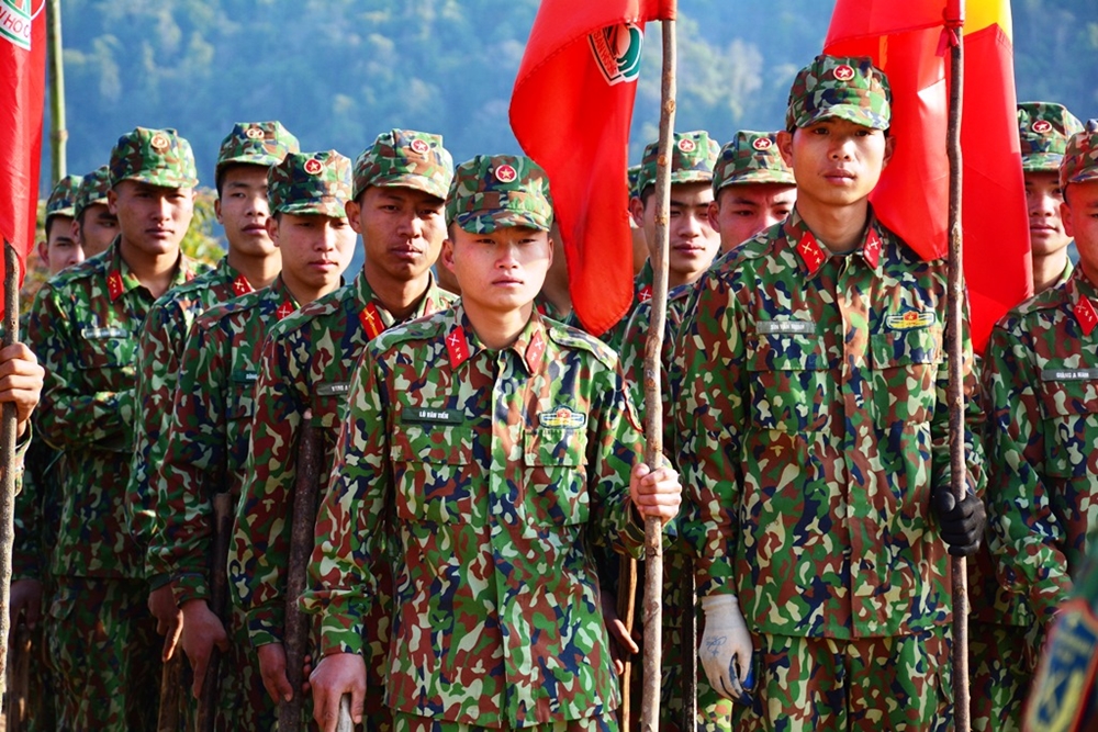 Các chiến sĩ Trung đoàn 82 quyết tâm hoàn thành nhiệm vụ.