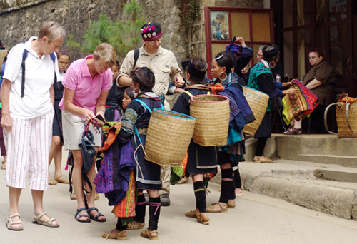 THƯƠNG TRẺ PHẢI ĐÚNG CÁCH