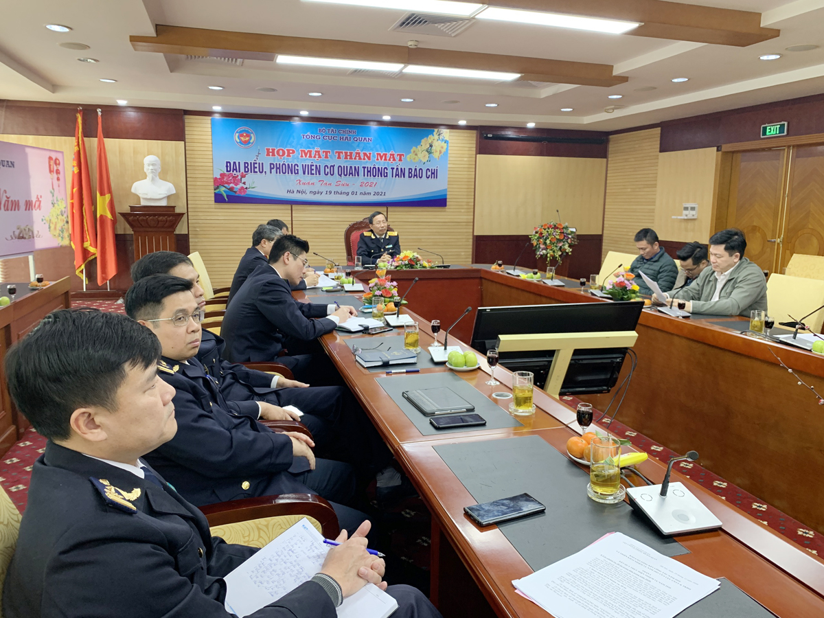 Đẩy mạnh phát triển Chính phủ điện tử, nâng cao hiệu quả hoạt động, phục vụ người dân và doanh nghiệp