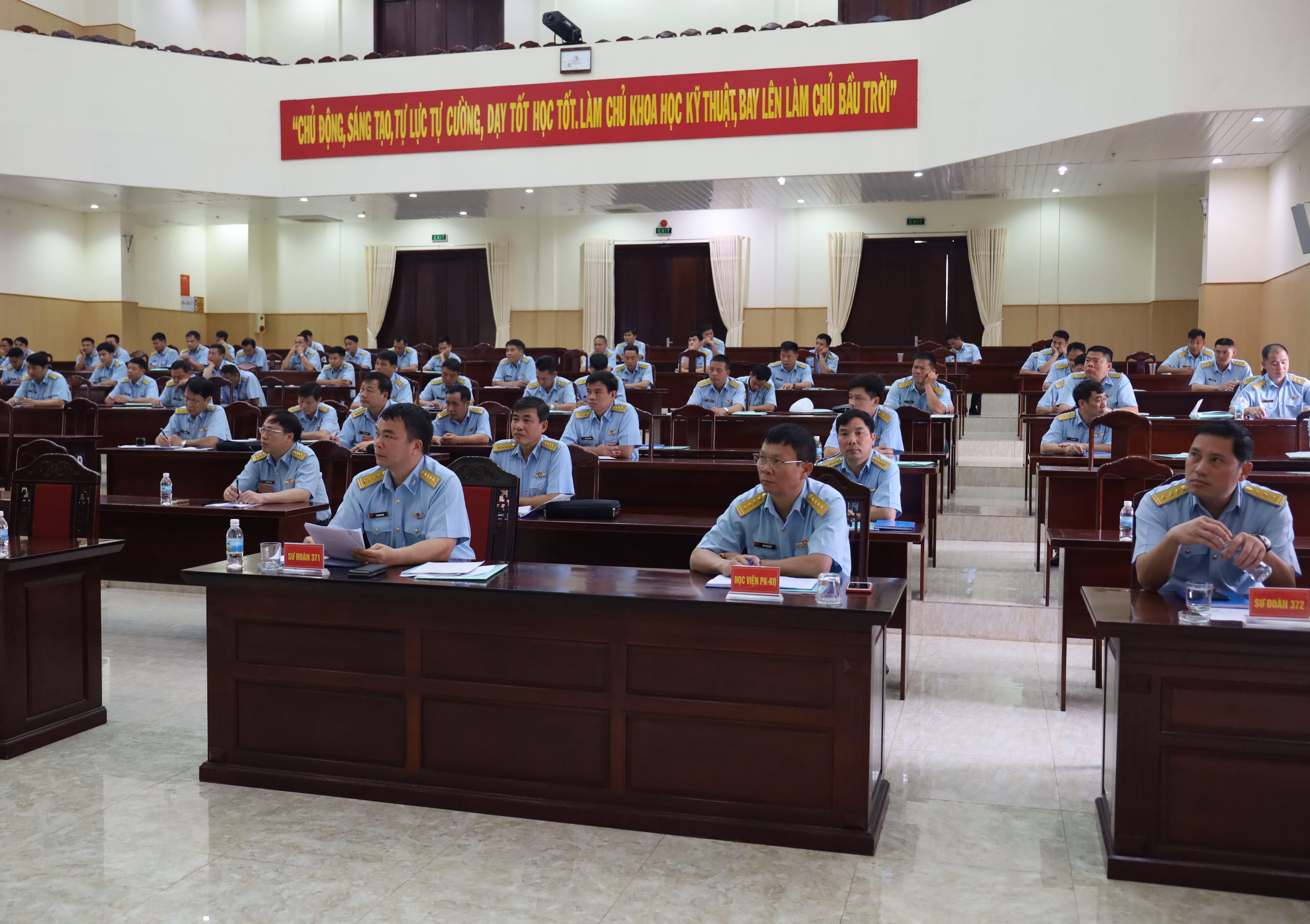 Tập huấn công tác huấn luyện, bảo đảm an toàn bay