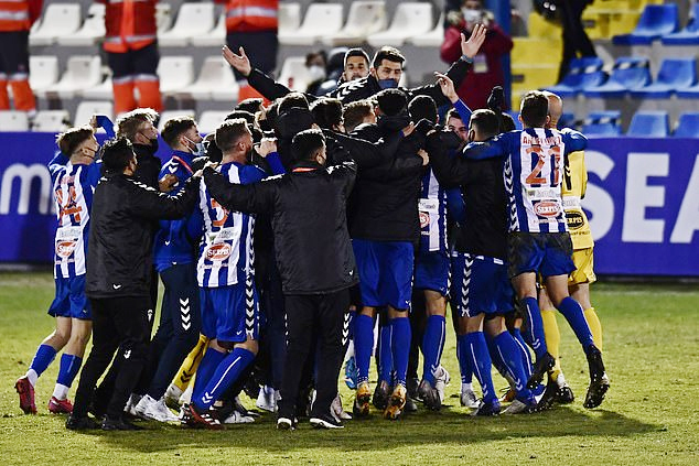 Real Madrid bất ngờ bị loại khỏi Cúp Nhà vua Tây Ban Nha