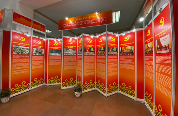 Trưng bày 1.000 tư liệu về Đảng Cộng sản Việt Nam