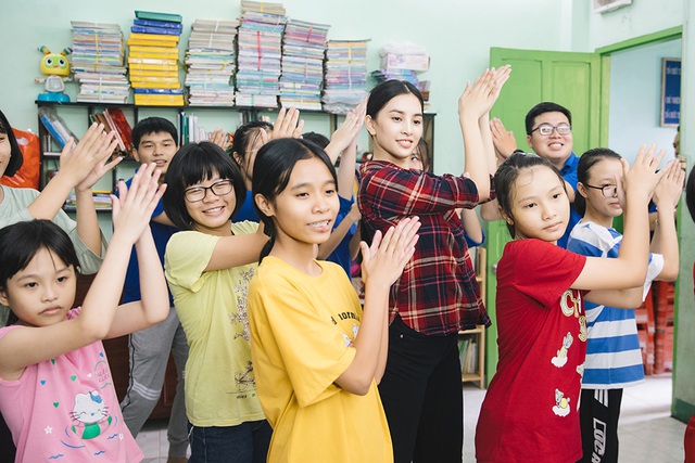 Thắp lửa từ những tấm lòng