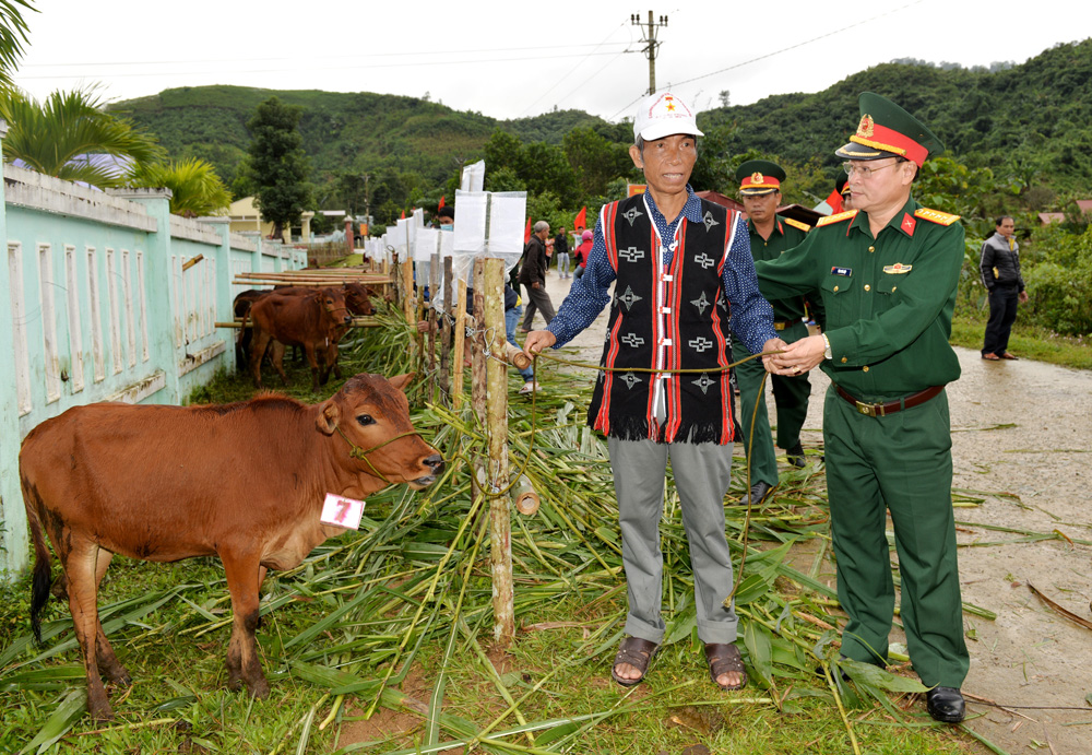 “Siêu thị” nơi đầu nguồn biên giới