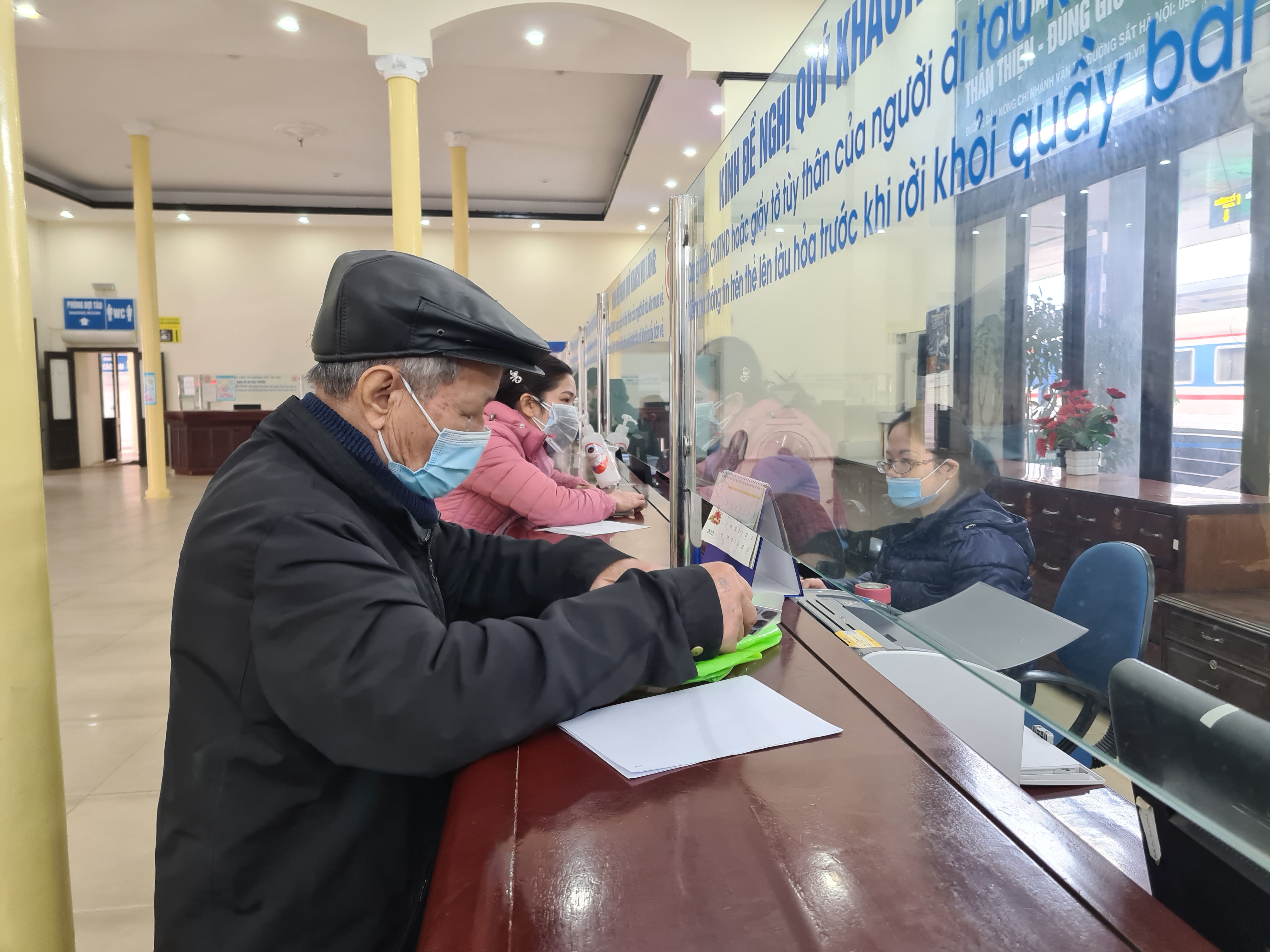 Nỗ lực phục vụ người dân đi lại dịp Tết an toàn, thuận lợi