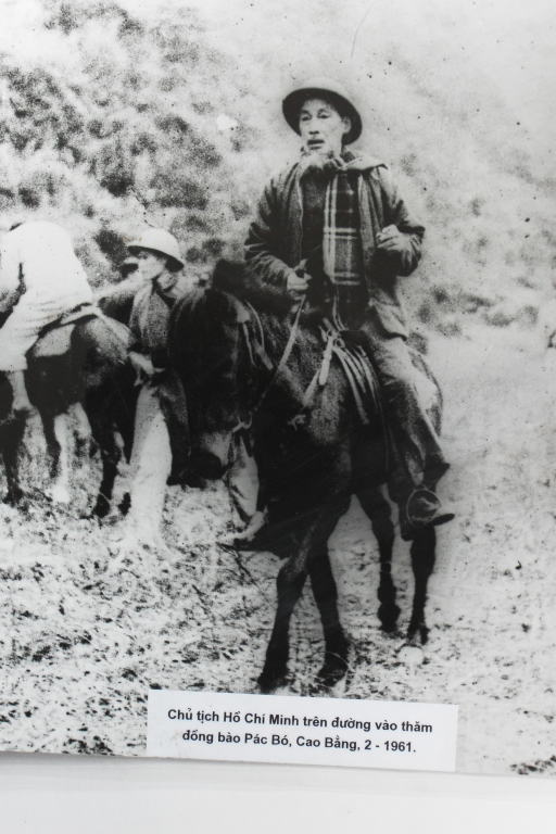 Tân Sửu năm ấy còn ấm hơi Người