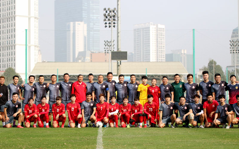 Đội tuyển nữ Quốc gia đá giao hữu với đội bóng cựu cầu thủ SEA Games 23 