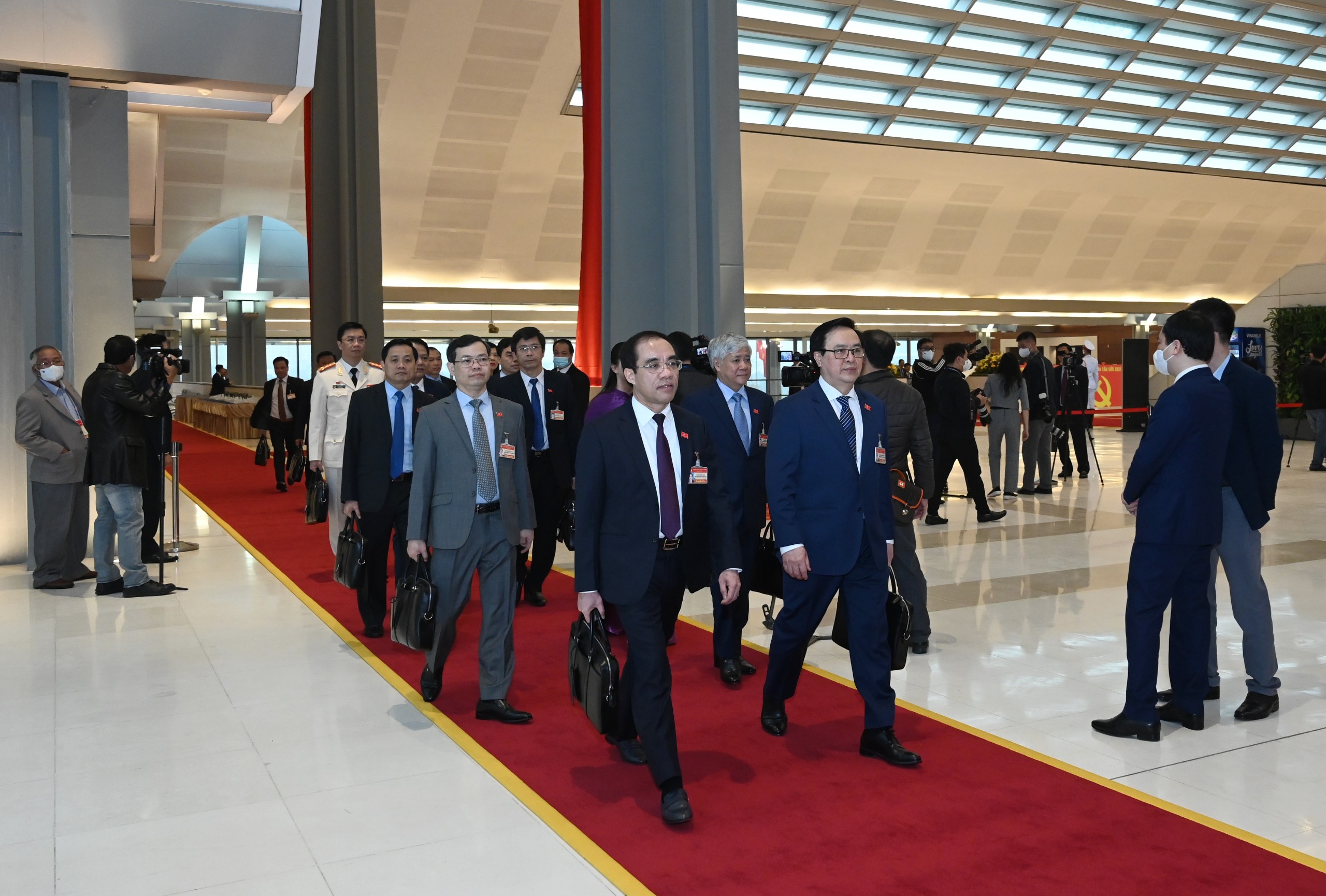 Đại hội XIII của Đảng: Tiếp tục làm việc về công tác nhân sự 