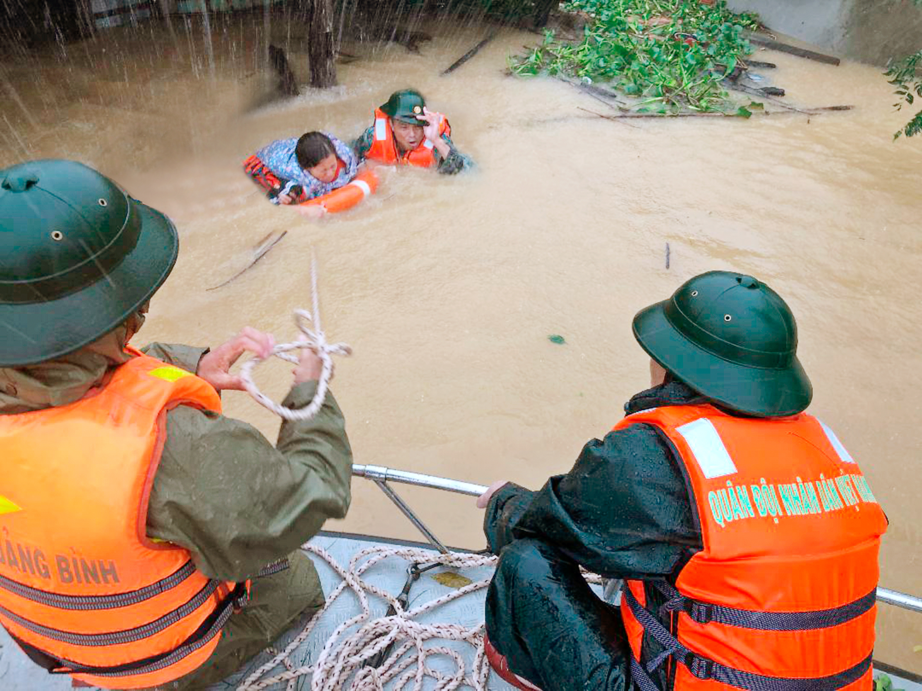 Bộ đội Cụ Hồ trong mắt đại biểu Quốc hội

